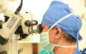 Benefits Of Choosing The Best Lasik Surgeon Near Me