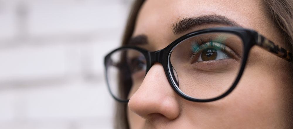 SMILE Vs. LASIK - A Comprehensive Comparison
